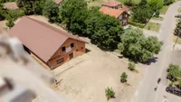 Poslovna zgrada | 4zida