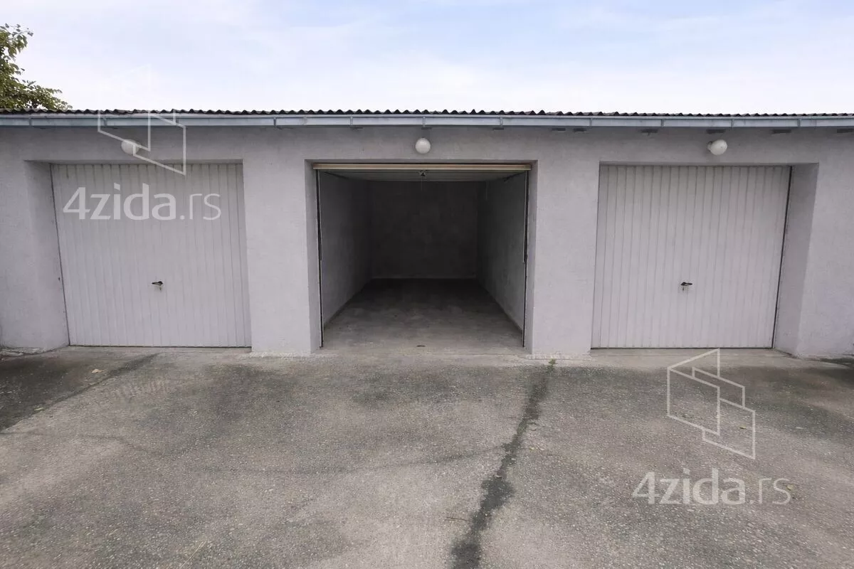 Garaža | 4zida