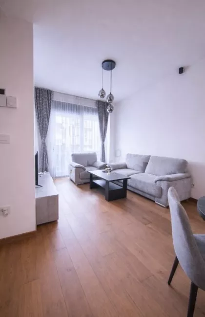 Crveni Krst Vračar | 4zida.rs