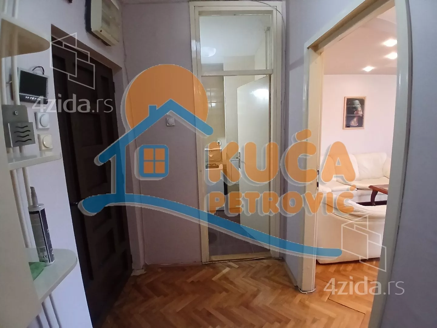 Troiposoban stan | 4zida