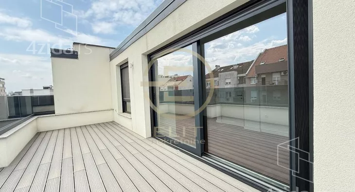 Šestosoban stan | 4zida