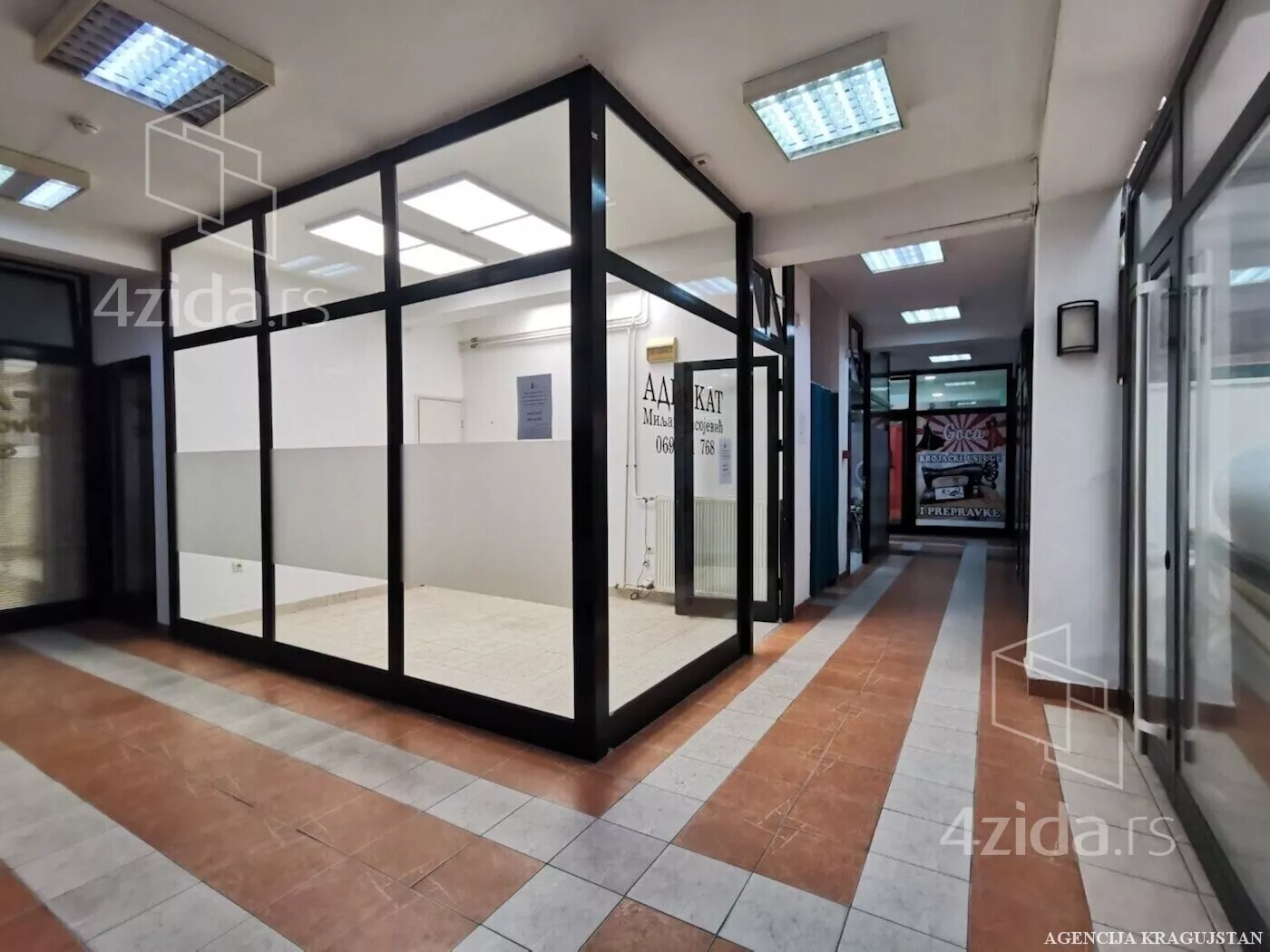 Poslovni prostor | 4zida