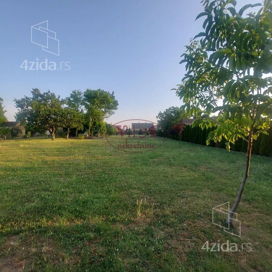 Plac | 4zida
