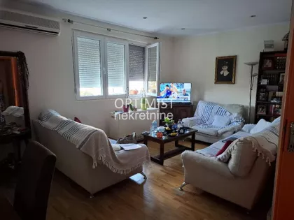 22. oktobra | 4zida.rs