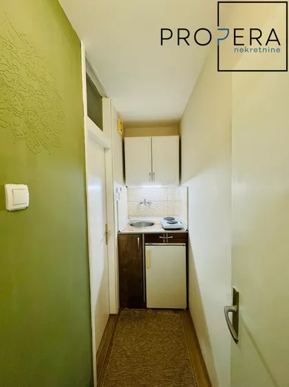 Cara Dušana | 4zida.rs