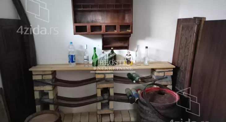 3-etažna kuća | 4zida