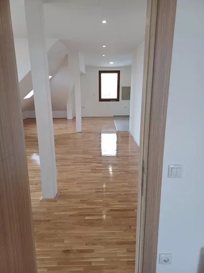 Okolne lokacije | 4zida.rs