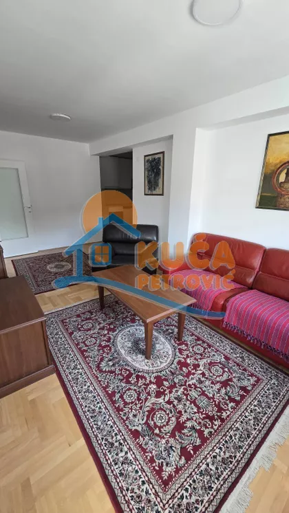 Cara Dušana | 4zida.rs