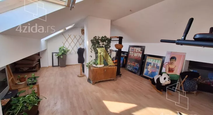 Troiposoban stan | 4zida