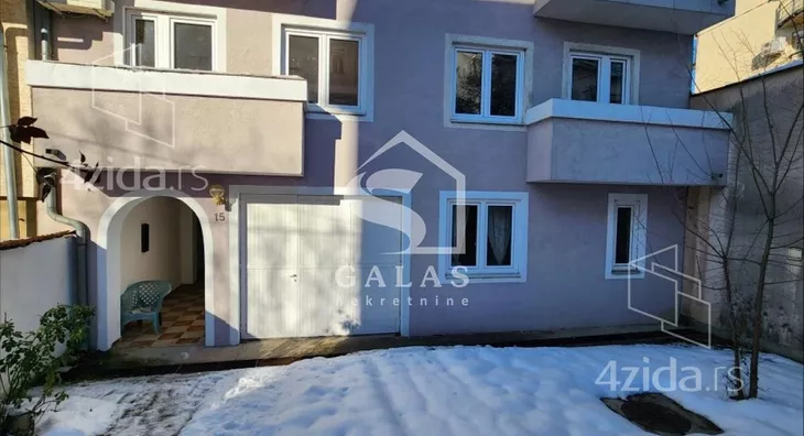 3-etažna kuća | 4zida
