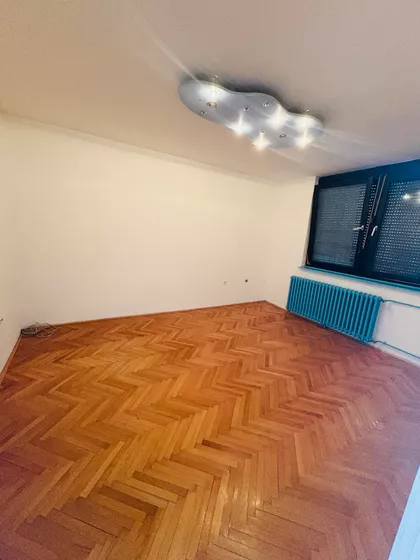 Šesnaestog Oktobra | 4zida.rs