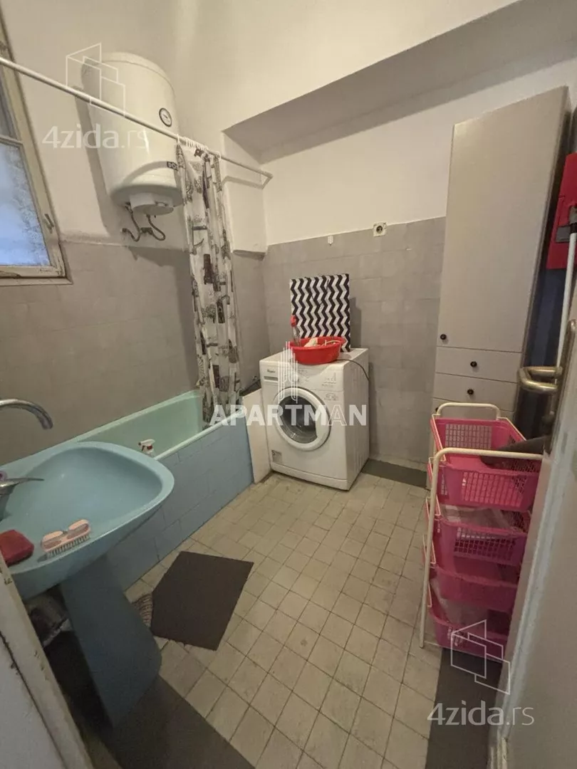 Četvoroiposoban stan | 4zida