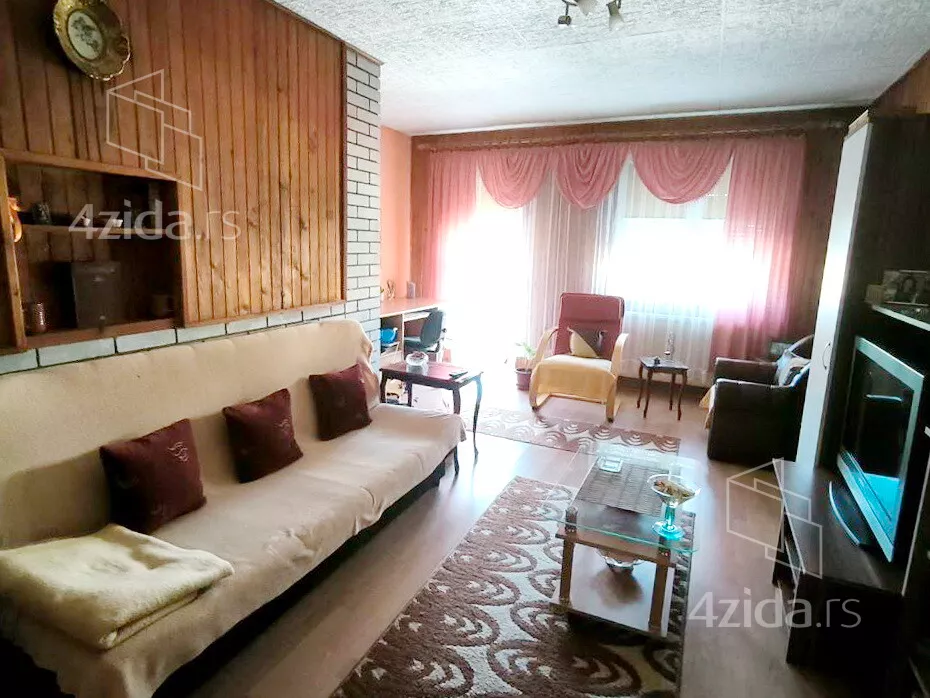 3-etažna kuća | 4zida