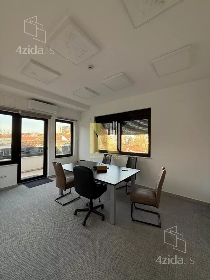 Poslovni prostor | 4zida