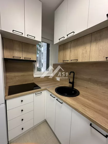 Bulevar Cara Lazara | 4zida.rs