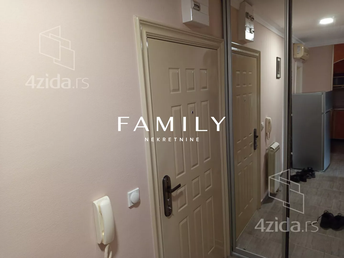 Jednoiposoban stan | 4zida