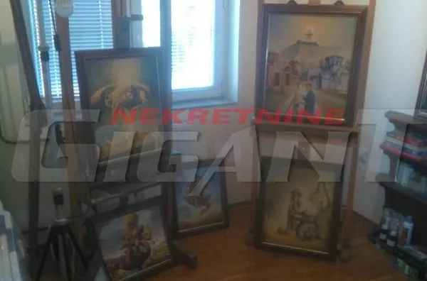 Šestosoban stan | 4zida