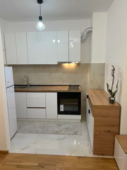 Cara Dušana | 4zida.rs