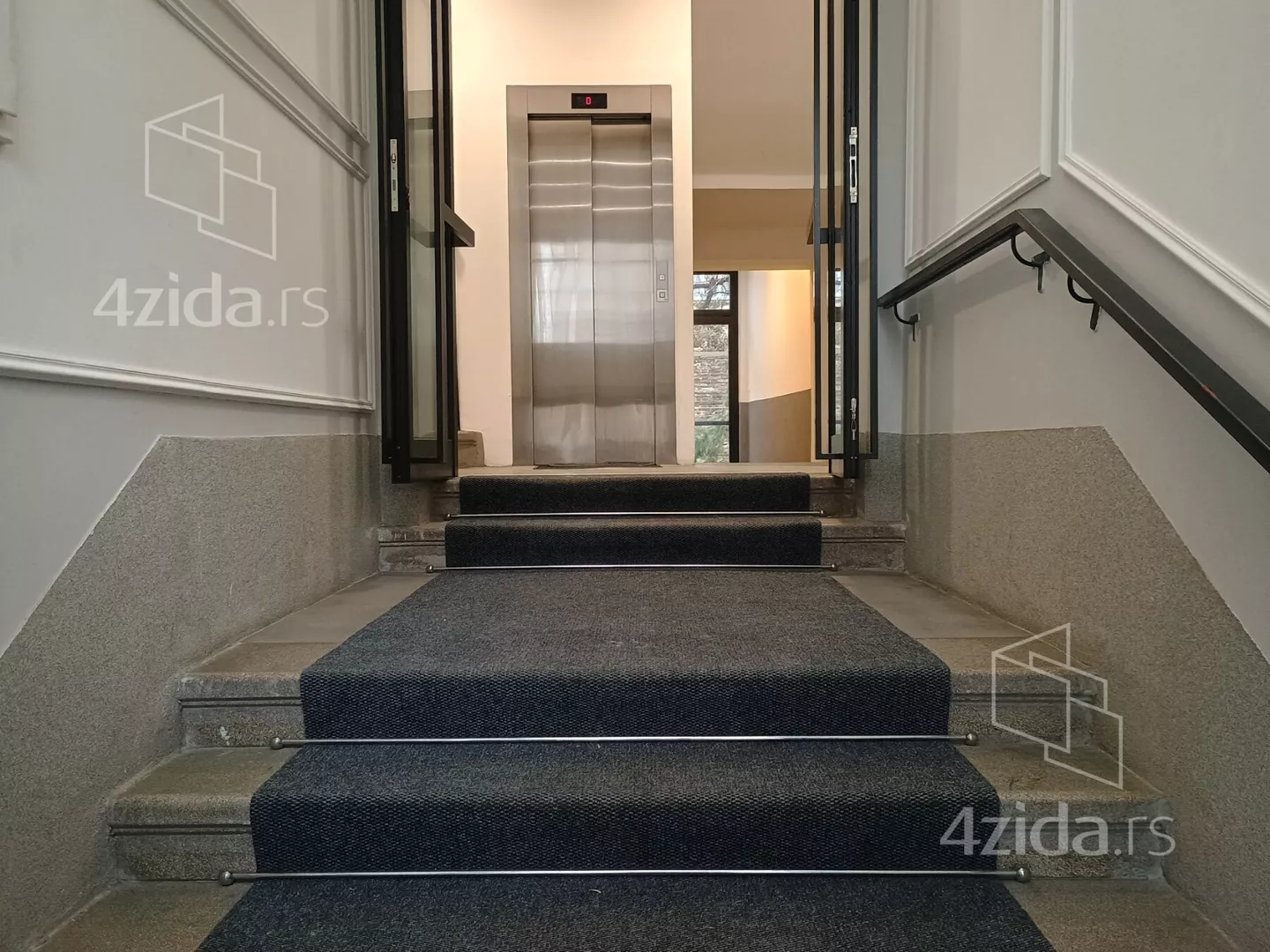 Četvoroiposoban stan | 4zida