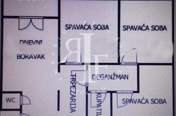 Troiposoban stan | 4zida