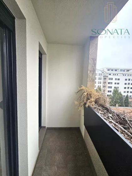 Crveni Krst Vračar | 4zida.rs