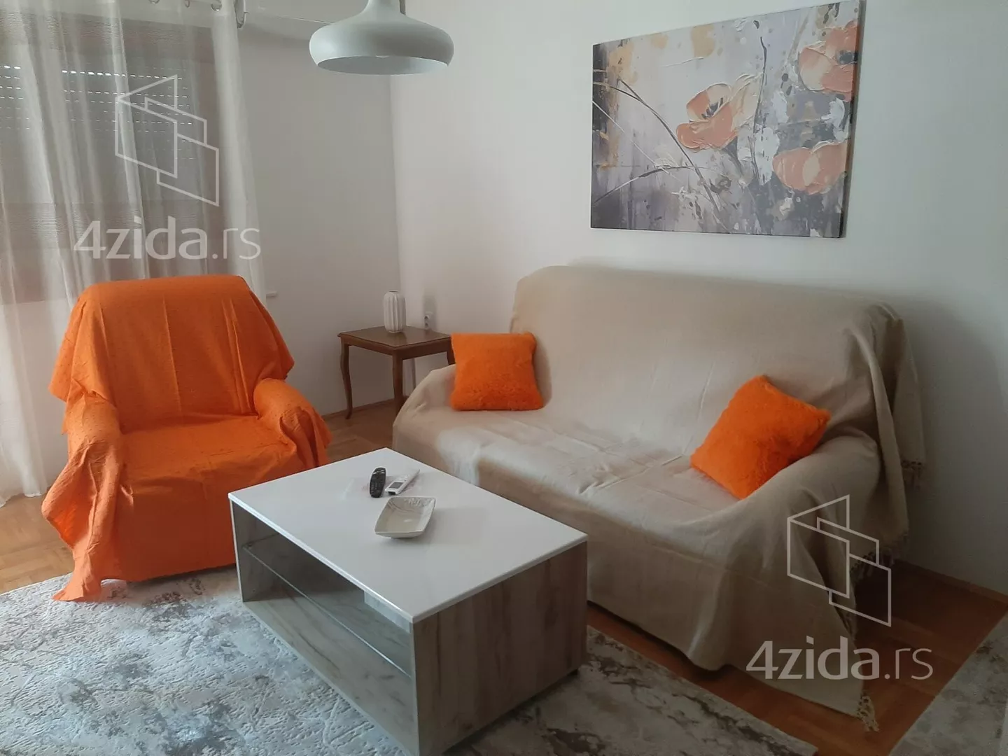 Jednoiposoban stan | 4zida