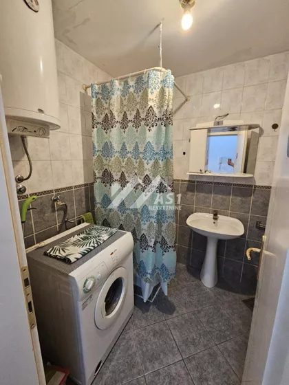 Bulevar Cara Lazara | 4zida.rs