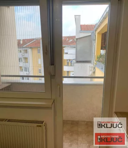 Bulevar Patrijarha Pavla (Somborski Bulevar) | 4zida.rs