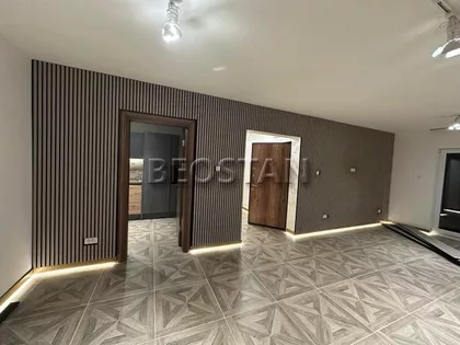 Cucuk Stanina | 4zida.rs