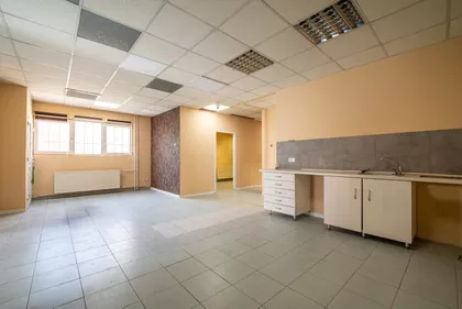 Ugrinovačka | 4zida.rs