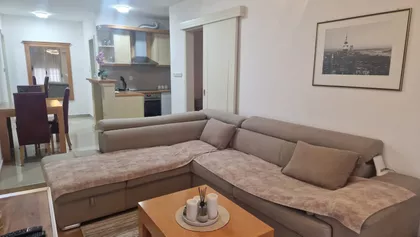 Nemanjina 24 | 4zida.rs