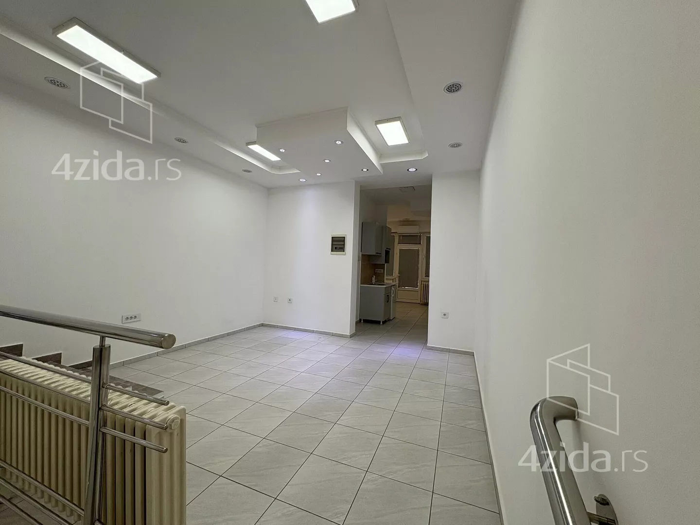 Poslovni prostor | 4zida