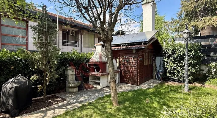 4-etažna kuća | 4zida