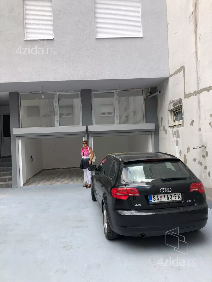 Garaža | 4zida