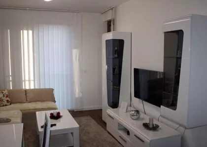 Ravanička | 4zida.rs