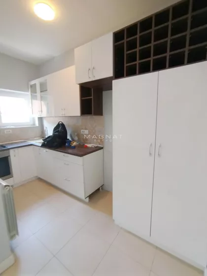 Gospodar Jevremova | 4zida.rs