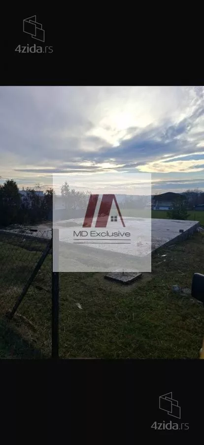 Plac | 4zida