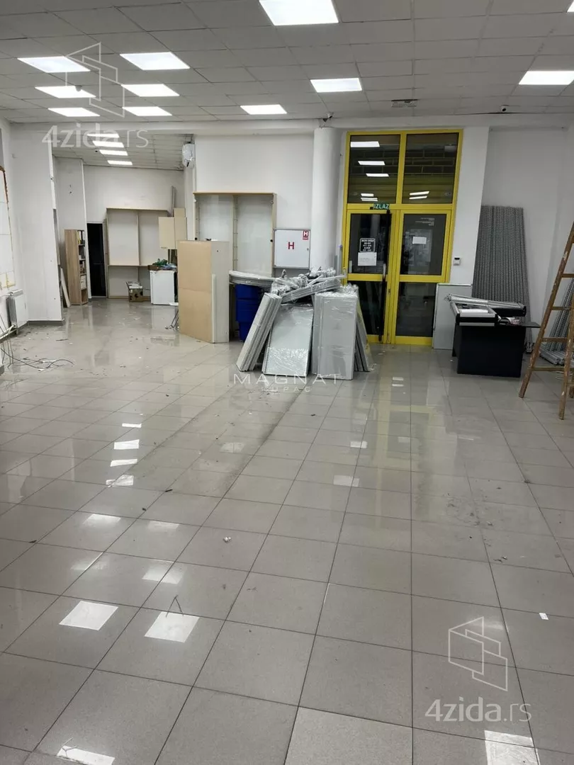 Poslovni prostor | 4zida