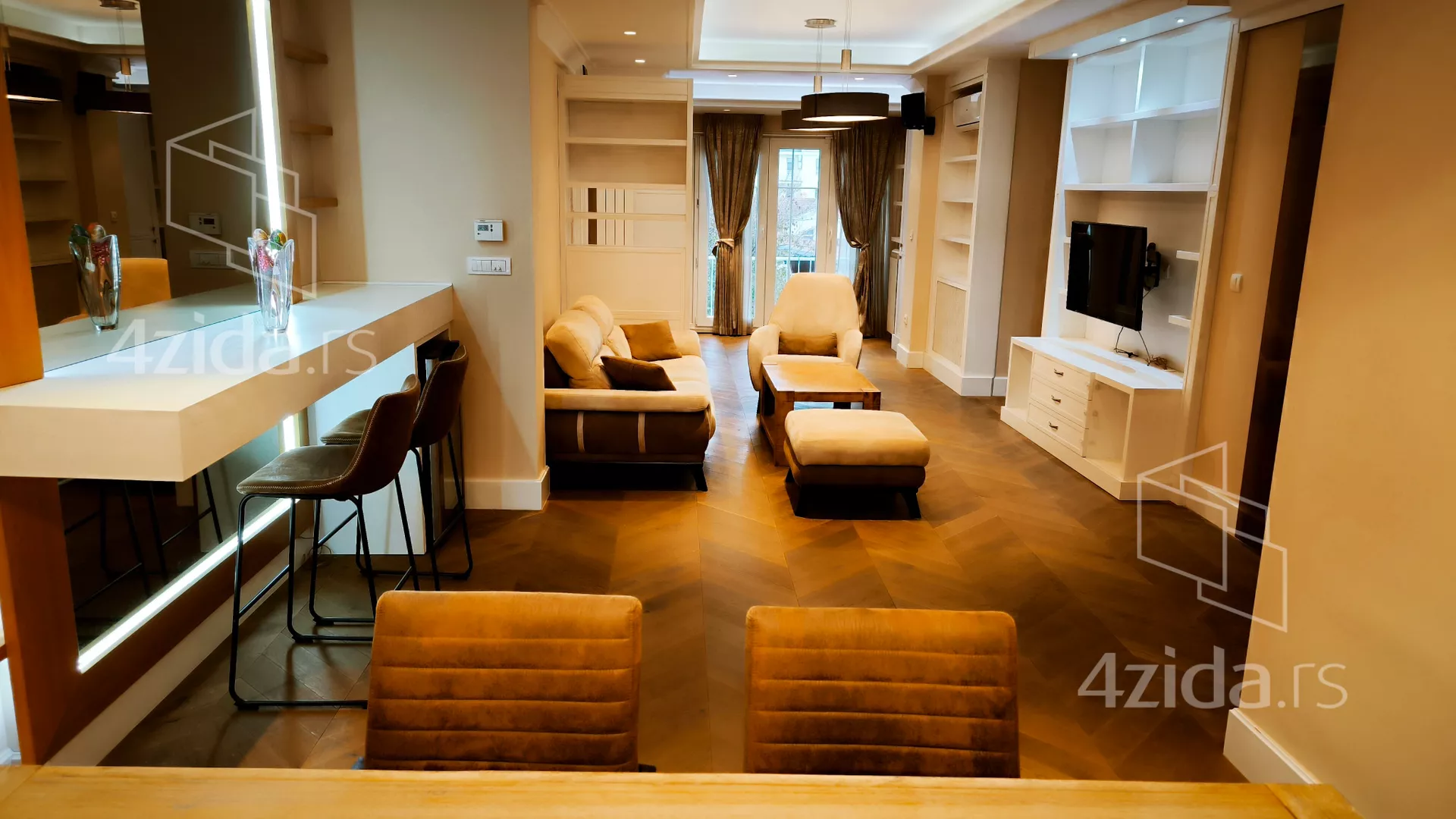 Trosoban stan | 4zida