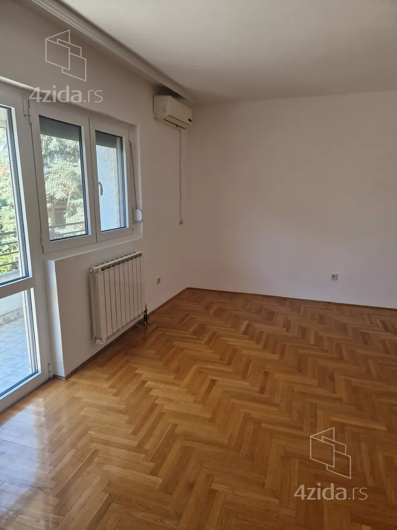 Kancelarija | 4zida