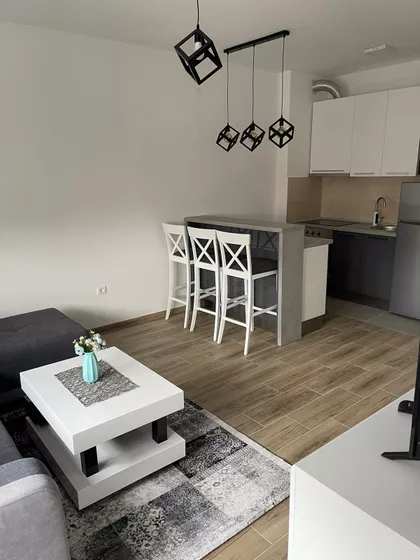 6. Oktobra | 4zida.rs