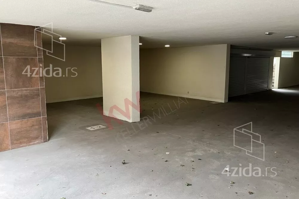 Garaža | 4zida