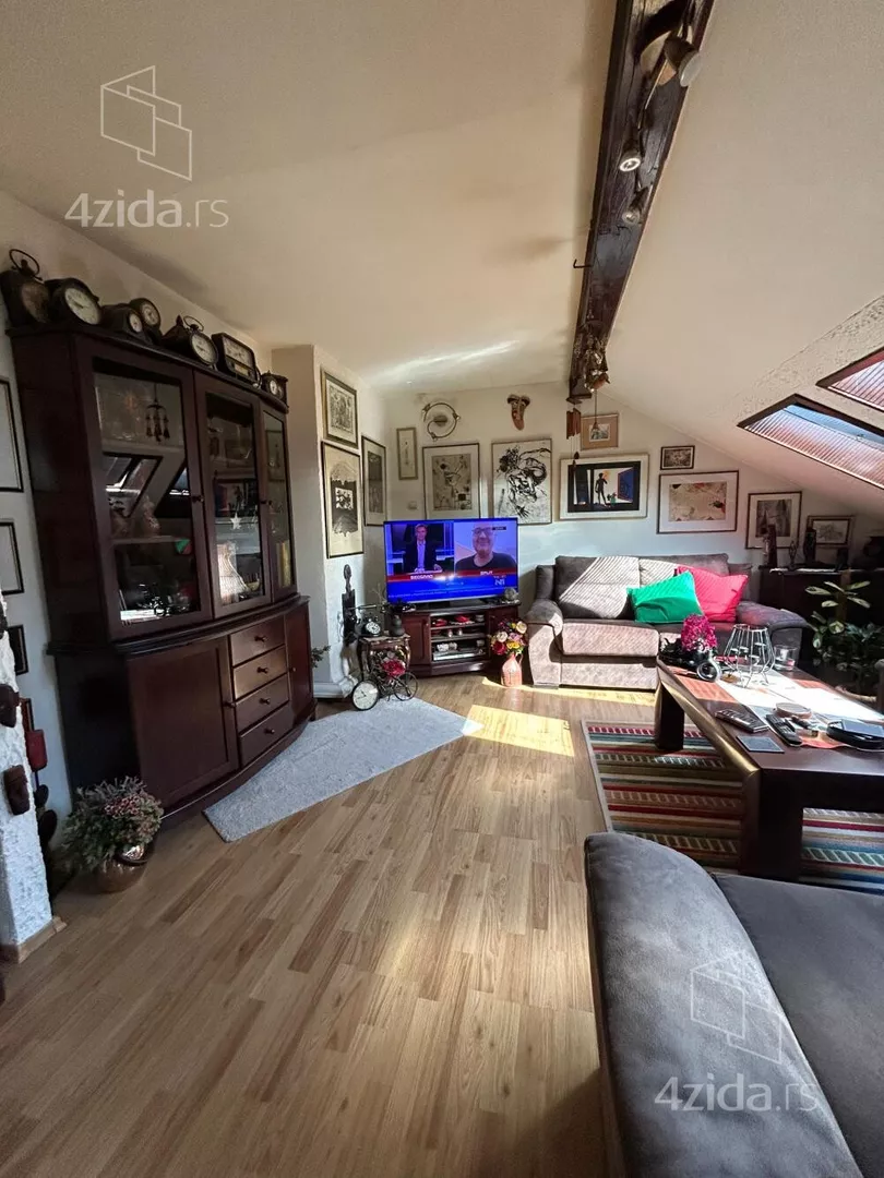 Dvoiposoban stan | 4zida