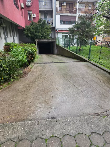 Žitni Trg 9 | 4zida.rs