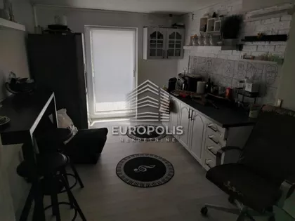 Vrčin | 4zida.rs