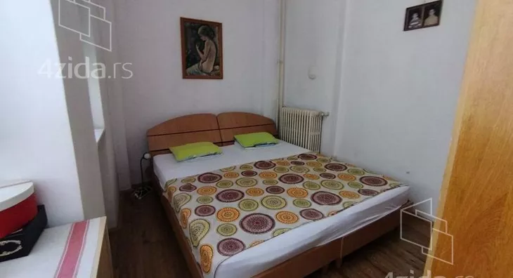Četvoroiposoban stan | 4zida
