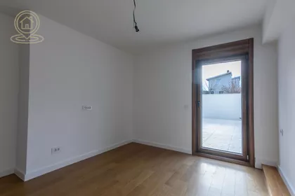 Ustanička | 4zida.rs