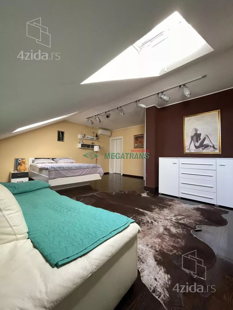 Šestosoban stan | 4zida