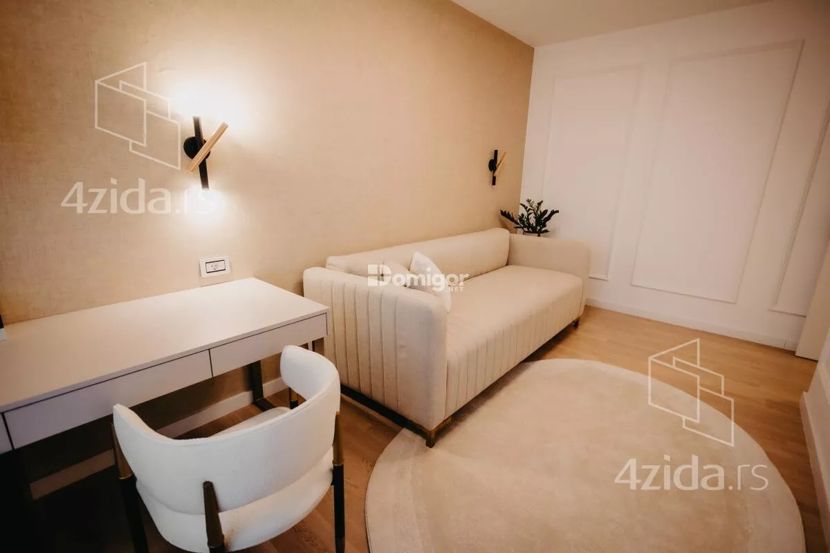 Petosoban stan | 4zida