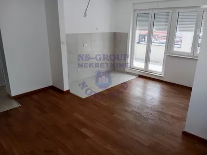 Bulevar Patrijarha Pavla (Somborski Bulevar) | 4zida.rs